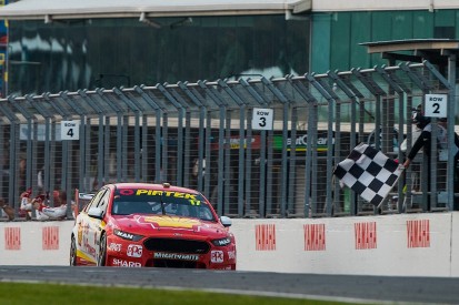 Scott McLaughlin claims maximum Supercars points at Phillip Island