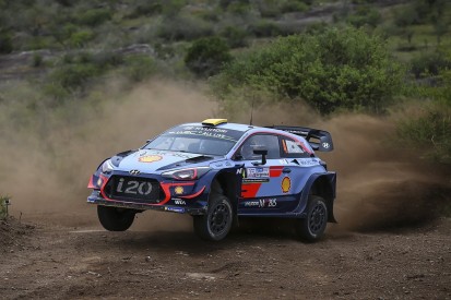 WRC Rally Argentina: Andreas Mikkelsen leads Ott Tanak by one second