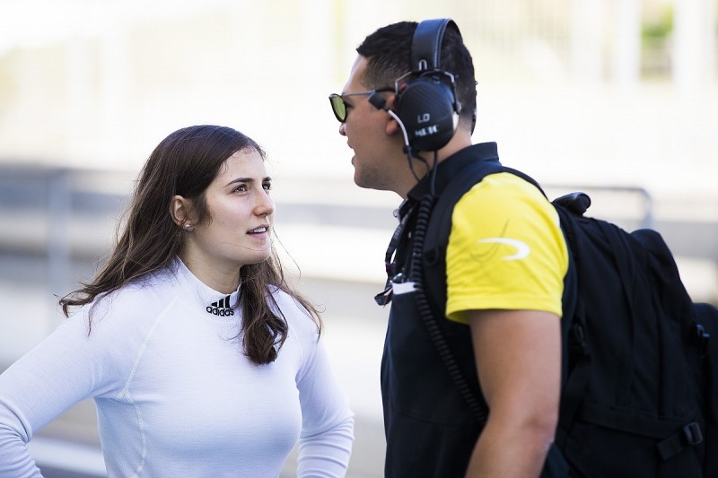 Tatiana Calderon switches to Jenzer for 2018 GP3 season