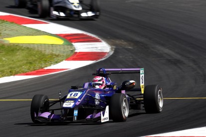 Li to be checked for head and back injuries after European F3 crash