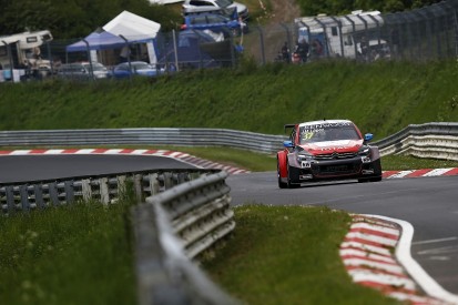WTCC Nordschleife: Jose Maria Lopez dominates qualifying