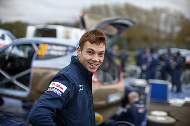 Hayden Paddon stays with Hyundai for 2015 World Rally Championship