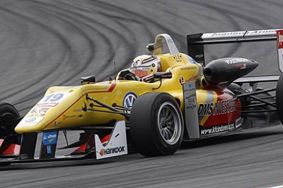 Valencia Formula 3 testing: Antonio Giovinazzi on top again
