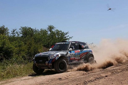 Dakar: Vladimir Vasilyev wins fifth stage, Carlos Sainz retires