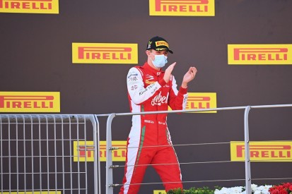 Vesti: Mercedes F1 Junior tag doesn't add extra pressure
