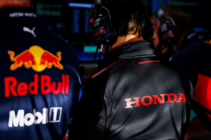 F1 teams approve engine freeze plan for 2022, open to sprint races