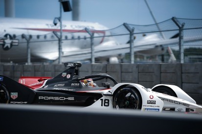 Jani explains oversteer problems with Porsche chassis in sole FE season