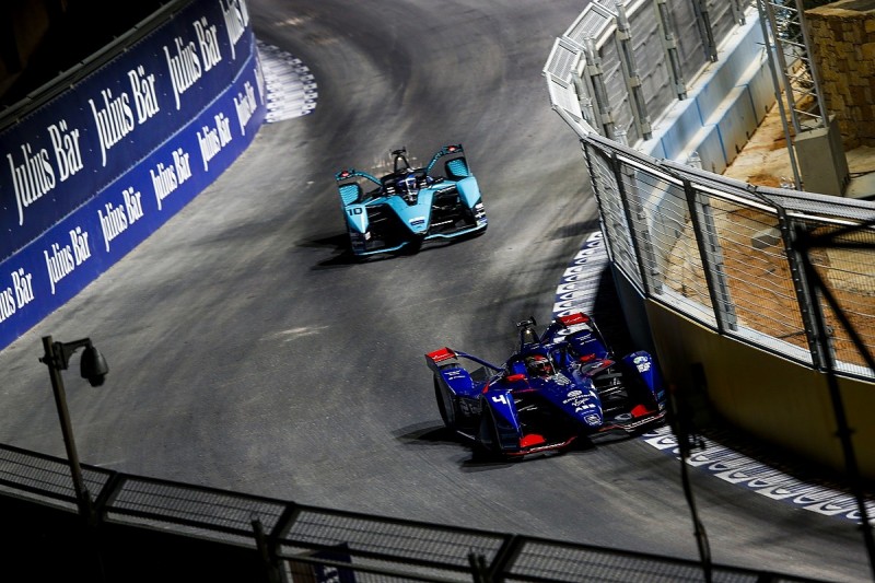 Frijns: Bird smart with energy management in Diriyah FE victory fight