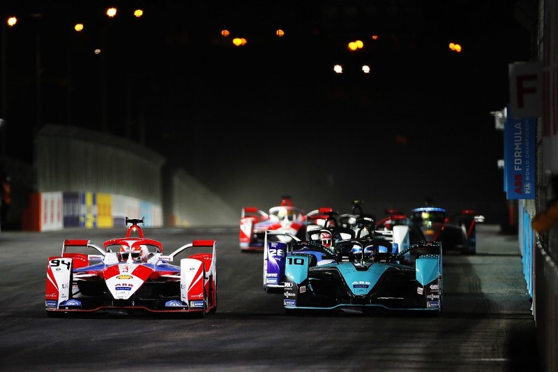 Bird and Lynn disagree over Diriyah FE collision