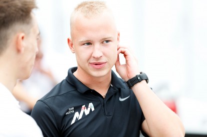 Unter welcher Flagge fährt Nikita Masepin?