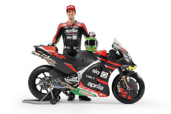 Aprilia erklärt: Darum fährt Lorenzo Savadori und nicht Bradley Smith