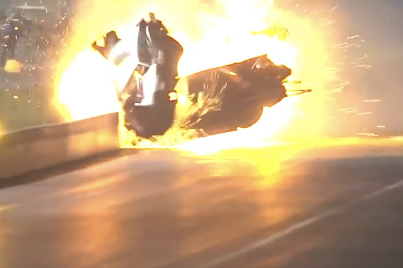 Heftiger Feuerunfall beim Dragster-Auftakt in Florida