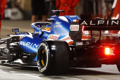 Fernando Alonso: Ausfall wegen eines Sandwichpapiers!