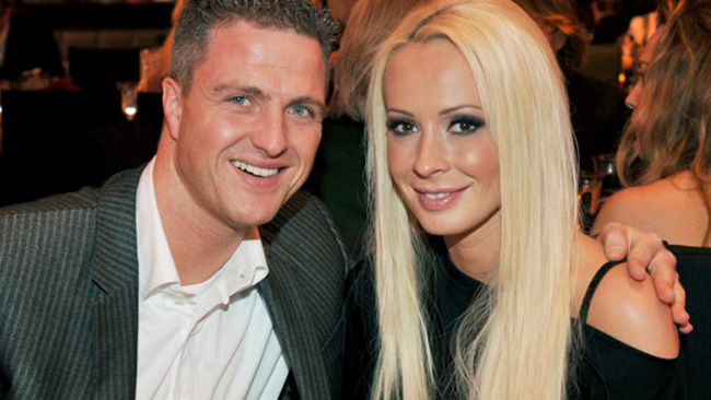 Ralf Schumacher e Cora litigano: arriva la polizia!
