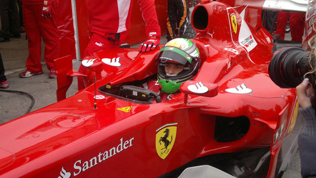 Fisico e la Ferrari tornano all'Area 48 del Motor Show
