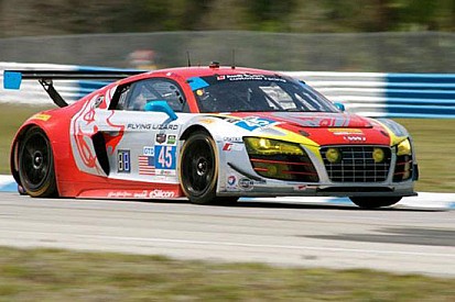 Ufficiali i piloti del team Flying Lizard per Daytona