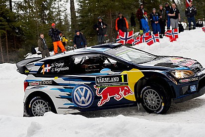 Svezia, PS13: Ogier mette nel mirino Mikkelsen