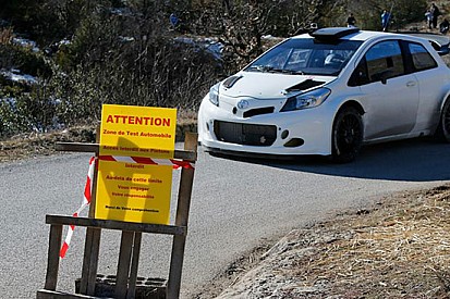 Toyota, Yaris WRC anticipa il debutto nel 2016?