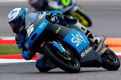 Un problema tecnico relega Fenati solo in settima fila