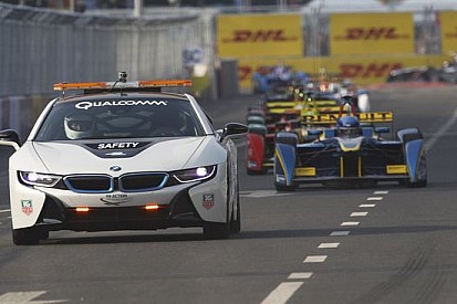 Il cambio vettura in gara non convince ancora la BMW