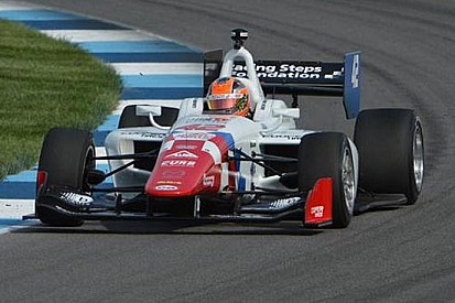 Jack Harvey domina gara 1 sullo stradale di Indy