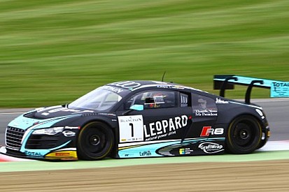 Vanthoor piazza l'Audi WRT in pole a Brands Hatch