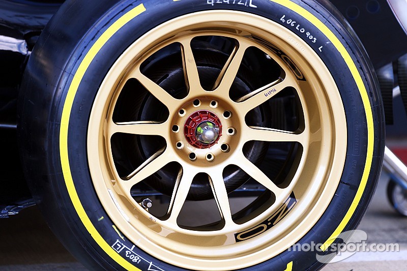Pirelli conducts new 18-inch tyre test