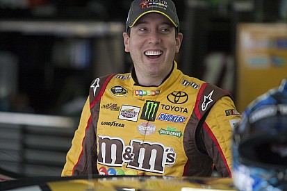 Kyle Busch doesn't miss a beat in practice