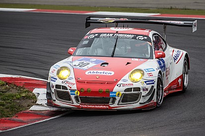 La lluvia perjudica a Porsche en Nurburgring
