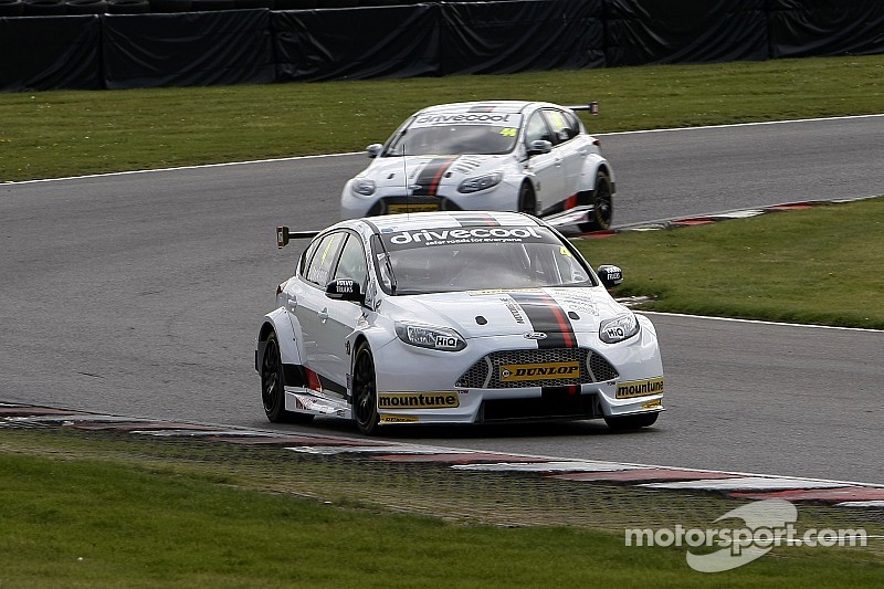 Motorbase takes step closer to BTCC return with test