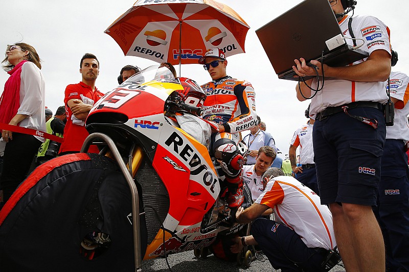 Márquez reste en lice pour le titre, jugent Rossi et Lorenzo