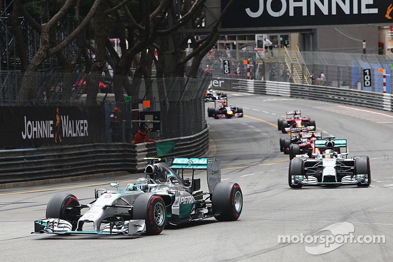 Nico Rosberg, Mercedes AMG F1 W05 leads team mate Lewis Hamilton, Mercedes AMG F1 W05