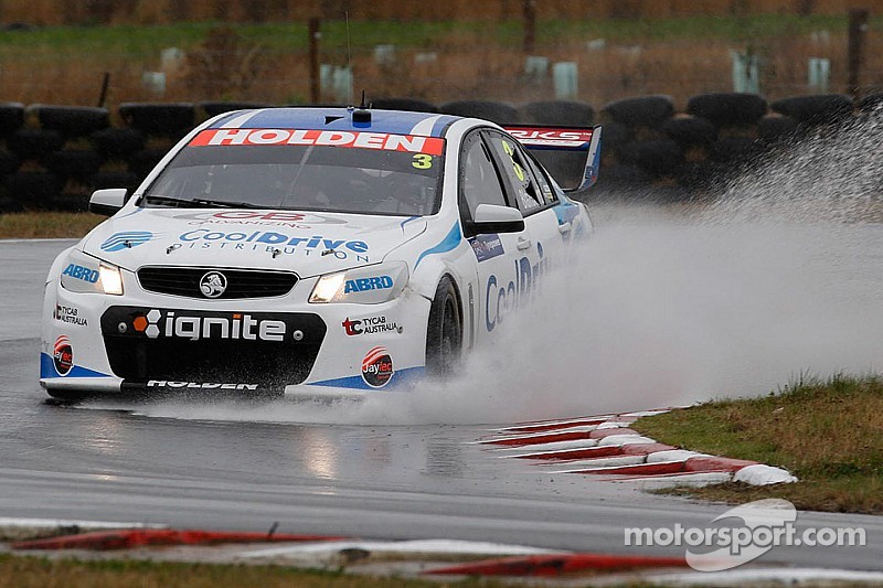 Dumbrell aiming to lock down overseas driver