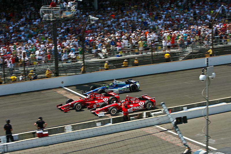 Rétro Indy 500 - 2012, Franchitti pour l'Histoire, Sato passe près