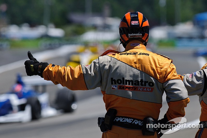 How IndyCar's Holmatro Safety Team works