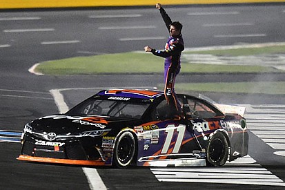 Denny Hamlin vince la All Star Race di Charlotte