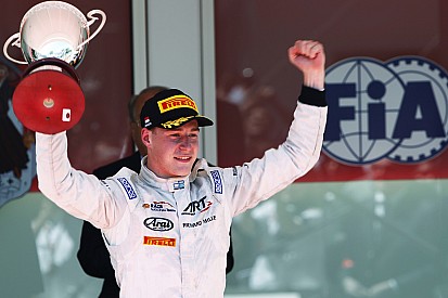 Melhor trabalho nos boxes garante a Stoffel Vandoorne vitória em Mônaco