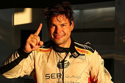 Classificação da Porshe GT3 Cup em Cascavel tem "empréstimo" de carro e pole de Ricardo Baptista