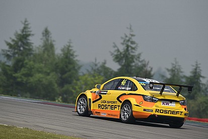 Van Lagen stays on at Lada for Moscow