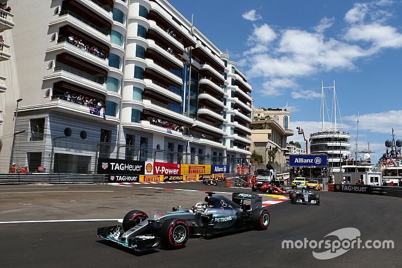 Mercedes: All we can do is apologise