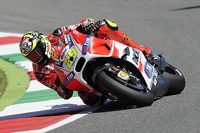 Le manque de forces met Iannone en difficulté