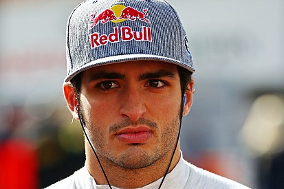 A Fórmula 1 é um desafio "mentalmente horrível" para os pilotos, afirma Carlos Sainz
