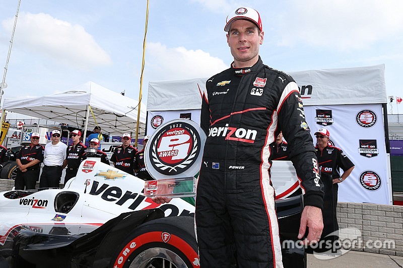 Power se lleva la pole position en Detroit
