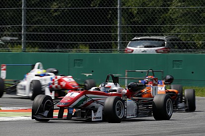 Rosenqvist gana la accidentada segunda carrera en Monza