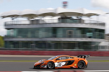 Vannelet and Quaife-Hobbs win for McLaren at Silverstone