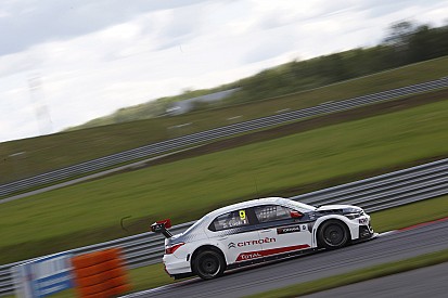Loeb à la pire des places sur la grille