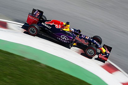 Ricciardo en colère face au manque de progrès de Red Bull