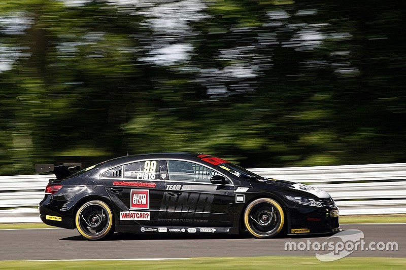 Plato dominates shortened Oulton Park opener
