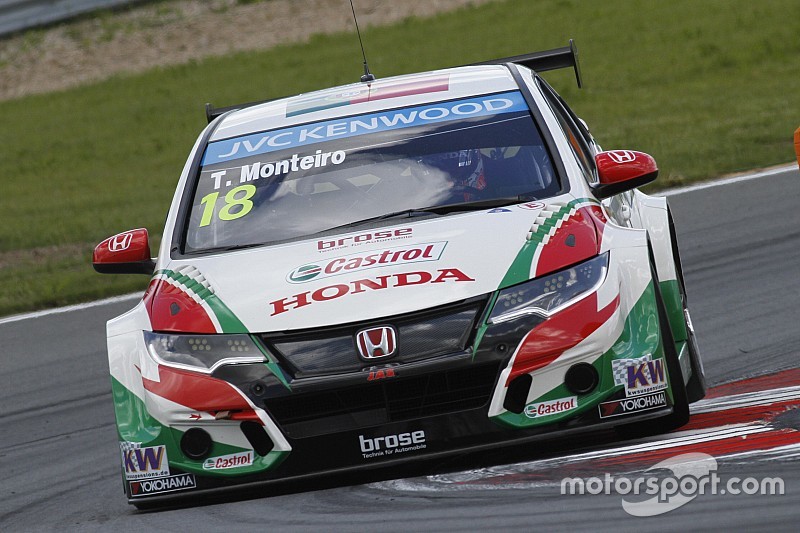 Tiago Monteiro secures brilliant victory in Russia!