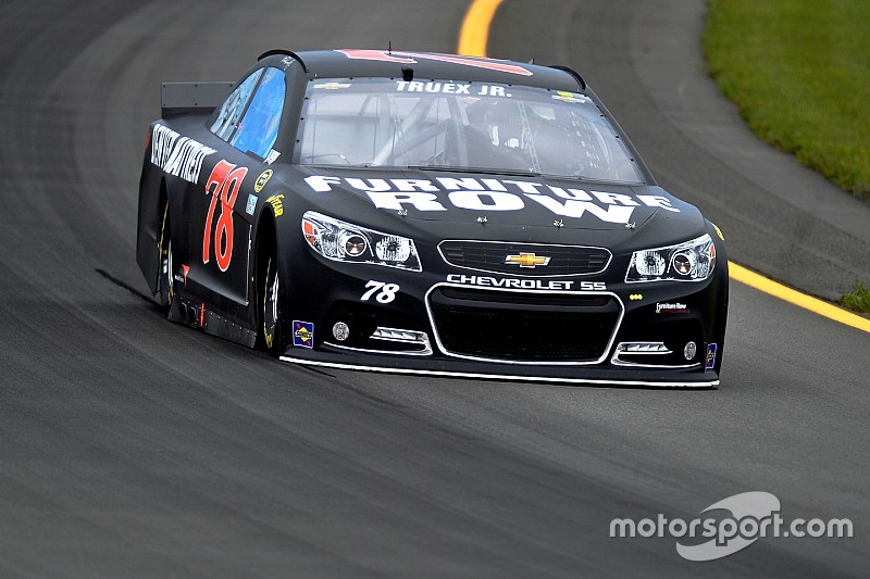 Truex Jr. termina una mala racha en NASCAR